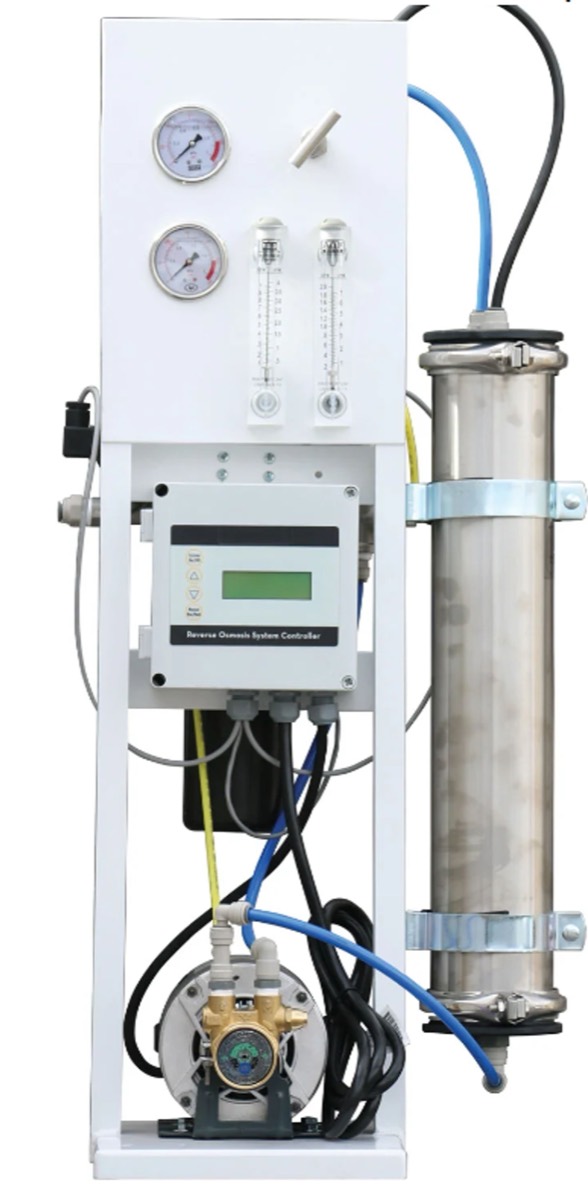 Commercial reverse osmosis system on a frame
